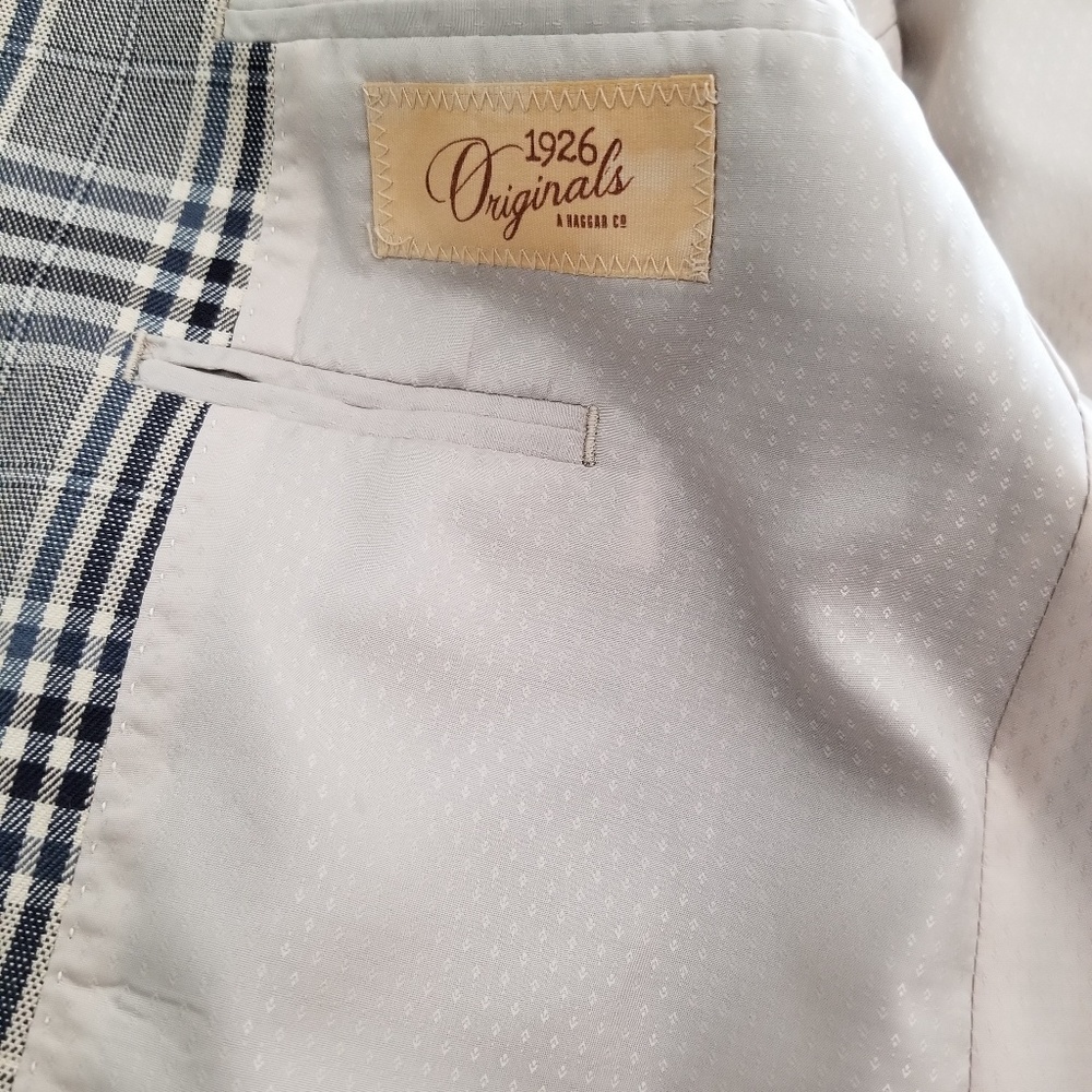 Sports Jacket - Picture 4 of 4